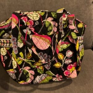 Beautiful Vera Bradley bag, never worn.